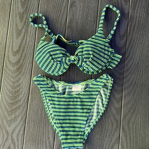 Vintage Swim - Tango Rose Bikini - NWT 🌴🌴🌴